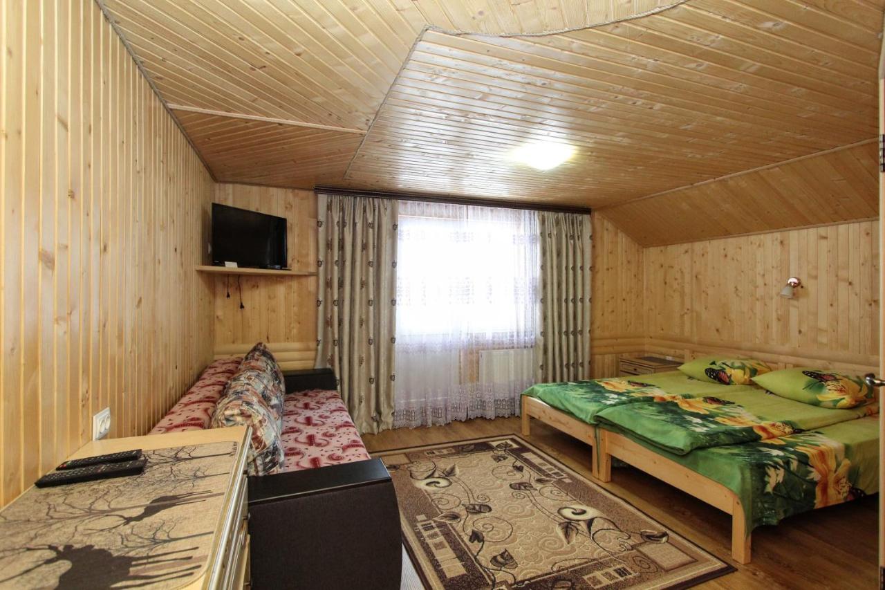 Садиба "У Валентини" Yablunytsya Luaran gambar